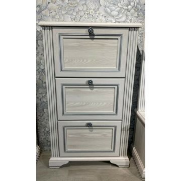 Pantofar White 3D, 3 compartimente, MDF și PAL melaminat, mânere metalice, 72.5x19x124 cm, frasin alb/pin argintiu